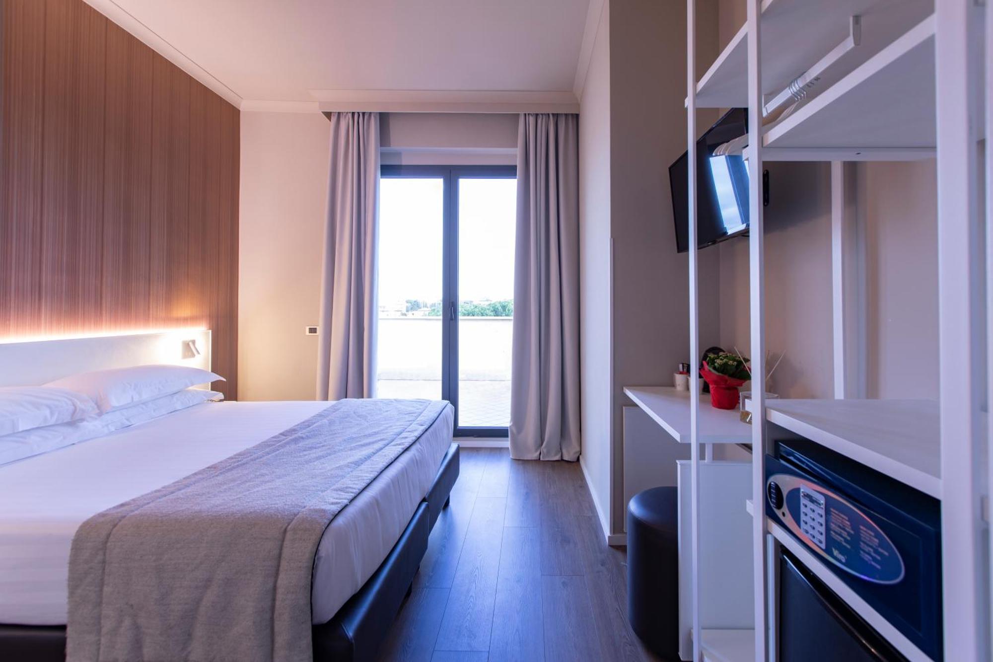 Smooth Hotel Rome West Exterior foto