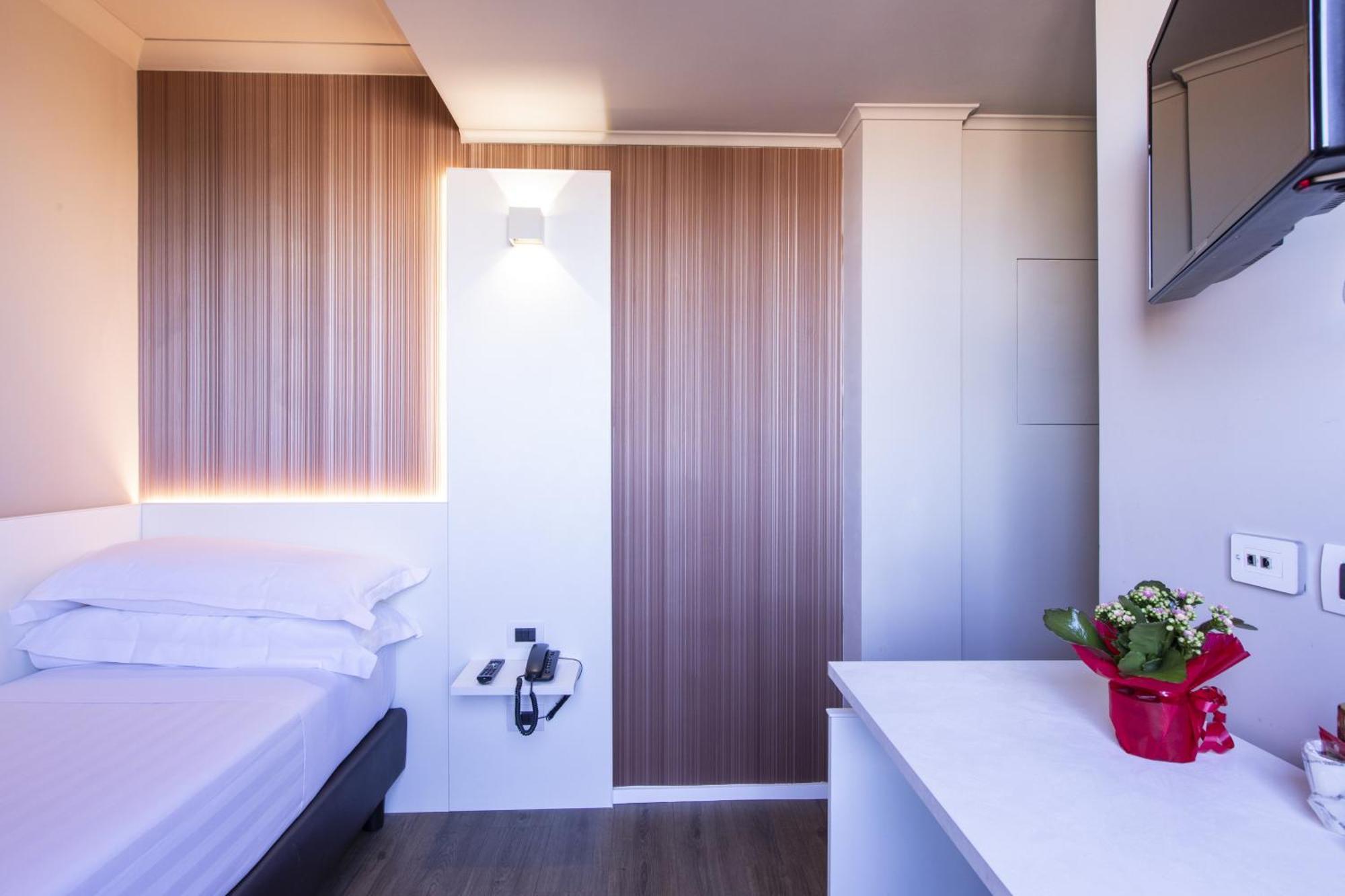 Smooth Hotel Rome West Exterior foto